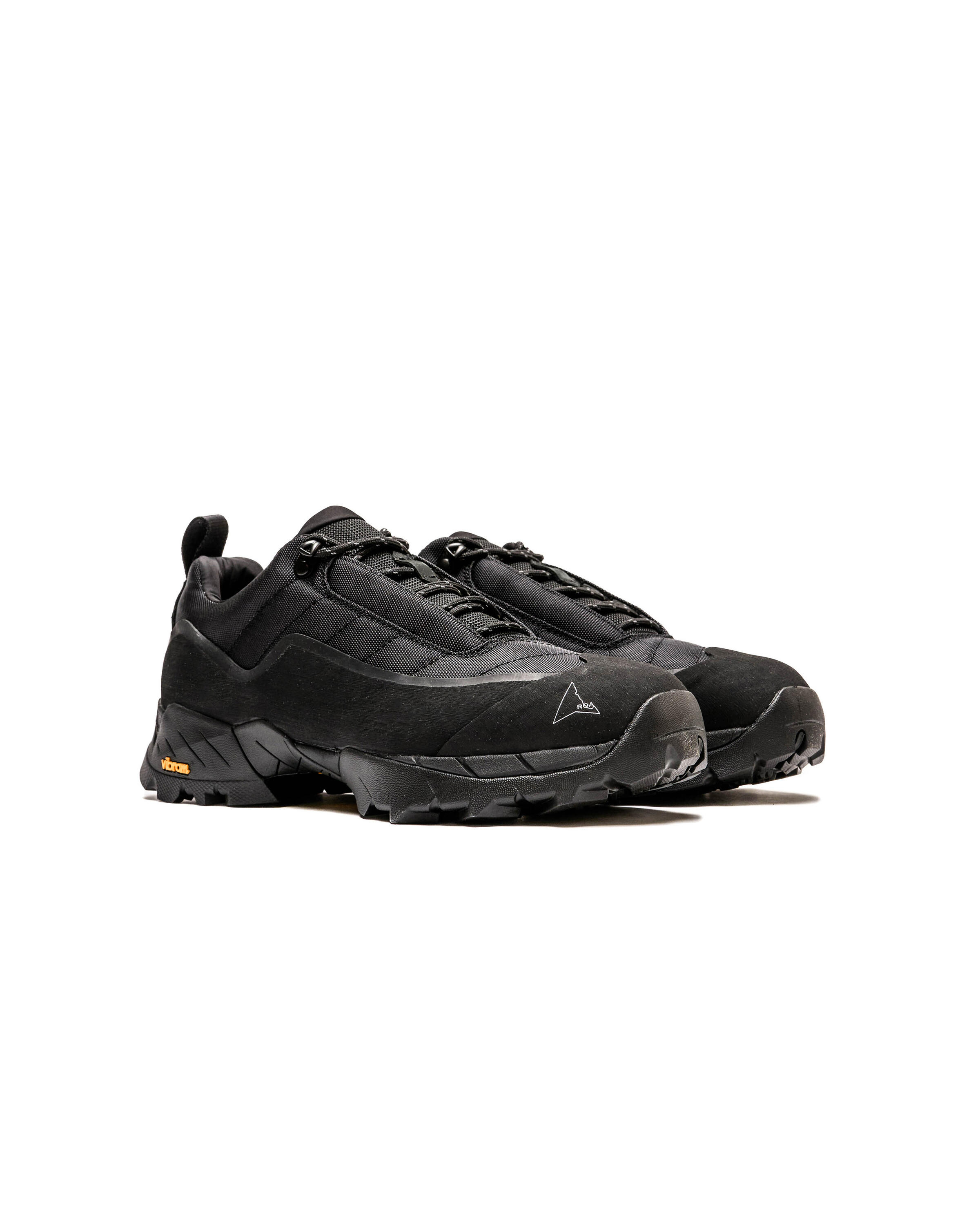roa-katharina-black-kfa10-001- roa-katharina-black-kfa10-001-